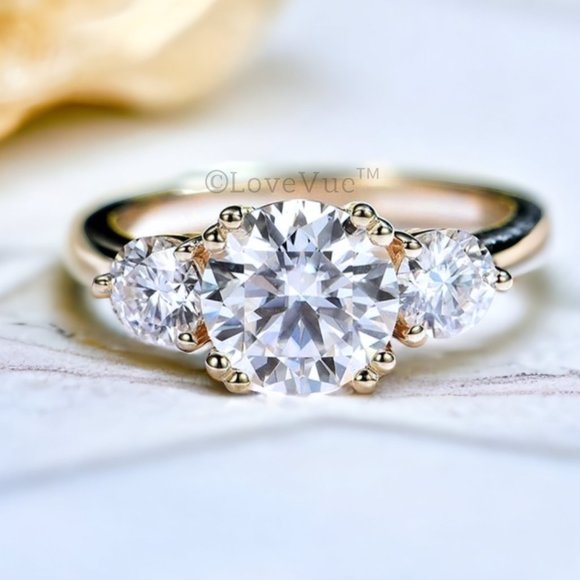 Certified 2.8ct. t.w. Diamond Three-stone Brilliant Cut Engagement Ring VVS1 - Picture 1 of 16